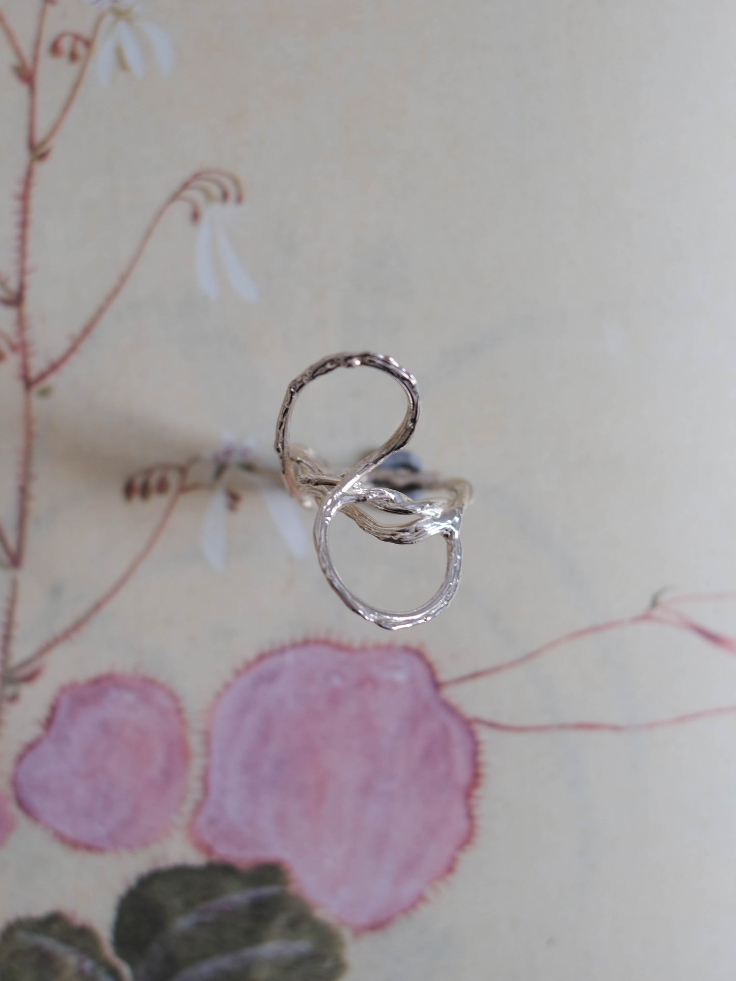 Arc ring