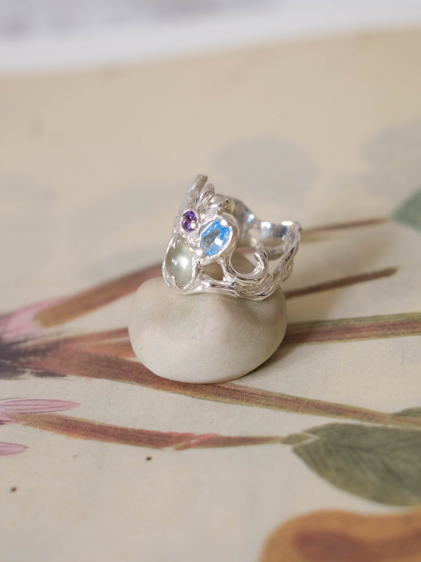Equipoise ring